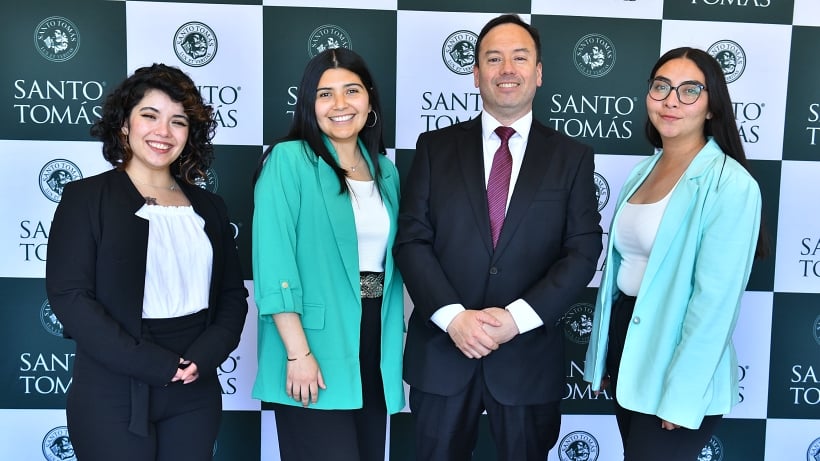 Santo Tomás Concepción celebró ceremonias de titulación