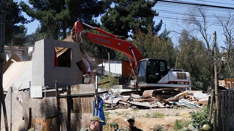 Terreno desalojado en Placilla será cercado y custodiado por guardias privados Terreno desalojado en Placilla será cercado y custodiado por guardias privados