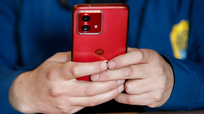 “No hay quién se haga responsable”: El reclamo de vecinos por brecha digital en sectores rurales de Osorno “No hay quién se haga responsable”: El reclamo de vecinos por brecha digital en sectores rurales de Osorno