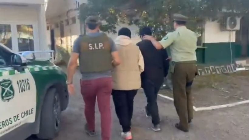 [VIDEO] Sorprenden en Tarapacá  a dos hombres trasladando a 12 migrantes con situación irregular