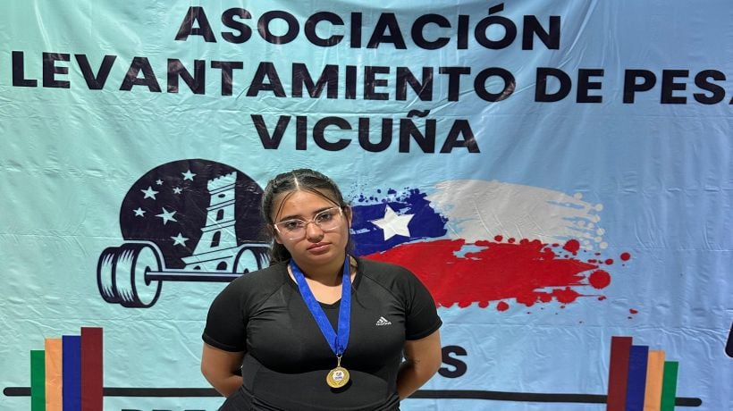 Escuela de Halterofilia de Alto Hospicio triunfa en Campeonato Nacional y Sudamericano en Vicuña Escuela de Halterofilia de Alto Hospicio triunfa en Campeonato Nacional y Sudamericano en Vicuña