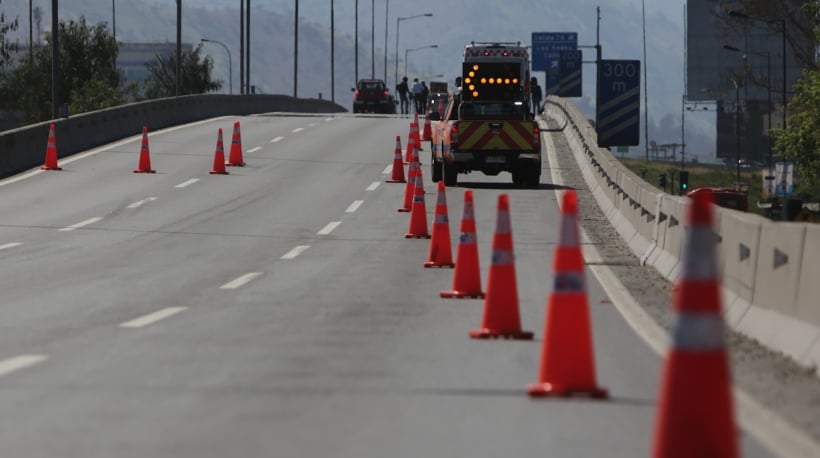 Primer balance fin de semana largo: Reportan que 155 mil vehículos ya salieron de la RM Primer balance fin de semana largo: Reportan que 155 mil vehículos ya salieron de la RM