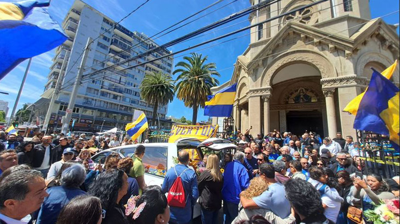 [GALERÍA] Las postales de la multitudinaria y emotiva despedida a Erasmo Zúñiga en Viña del Mar