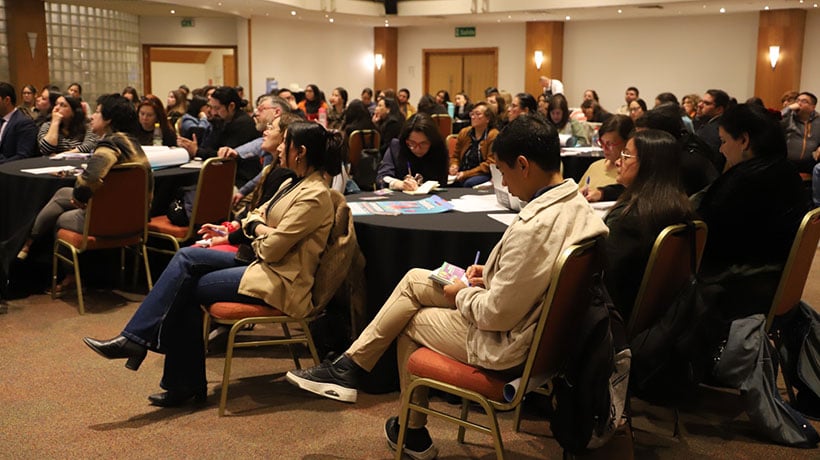 Valparaíso: más de 100 profesionales se reunieron por la prevención del suicidio en comunidades escolares