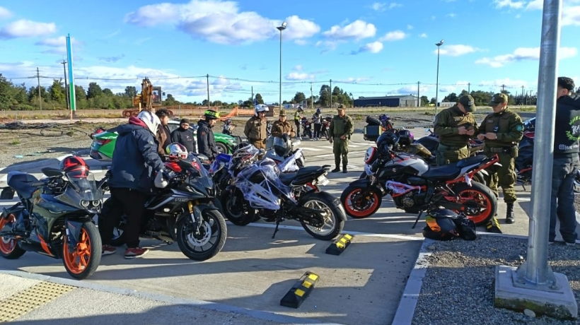 Seis detenidos dejó intervención a caravana de motociclistas en Puerto Montt Seis detenidos dejó intervención a caravana de motociclistas en Puerto Montt