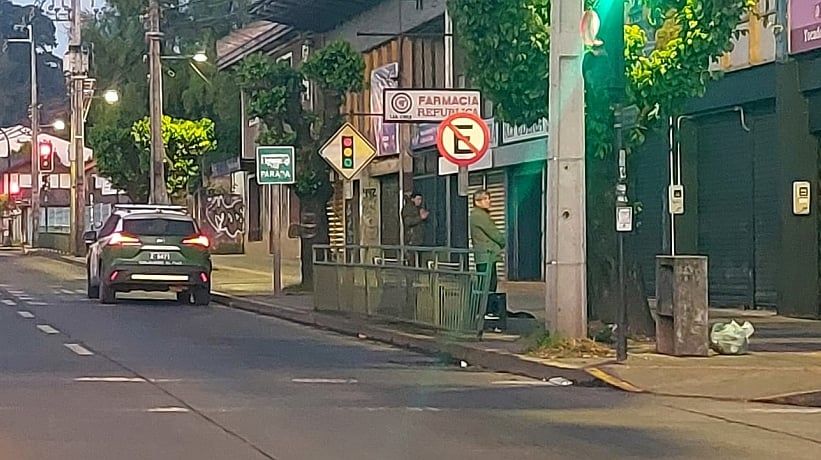 Delincuentes robaron dinero en la tradicional Farmacia República de Rahue Delincuentes robaron dinero en la tradicional Farmacia República de Rahue