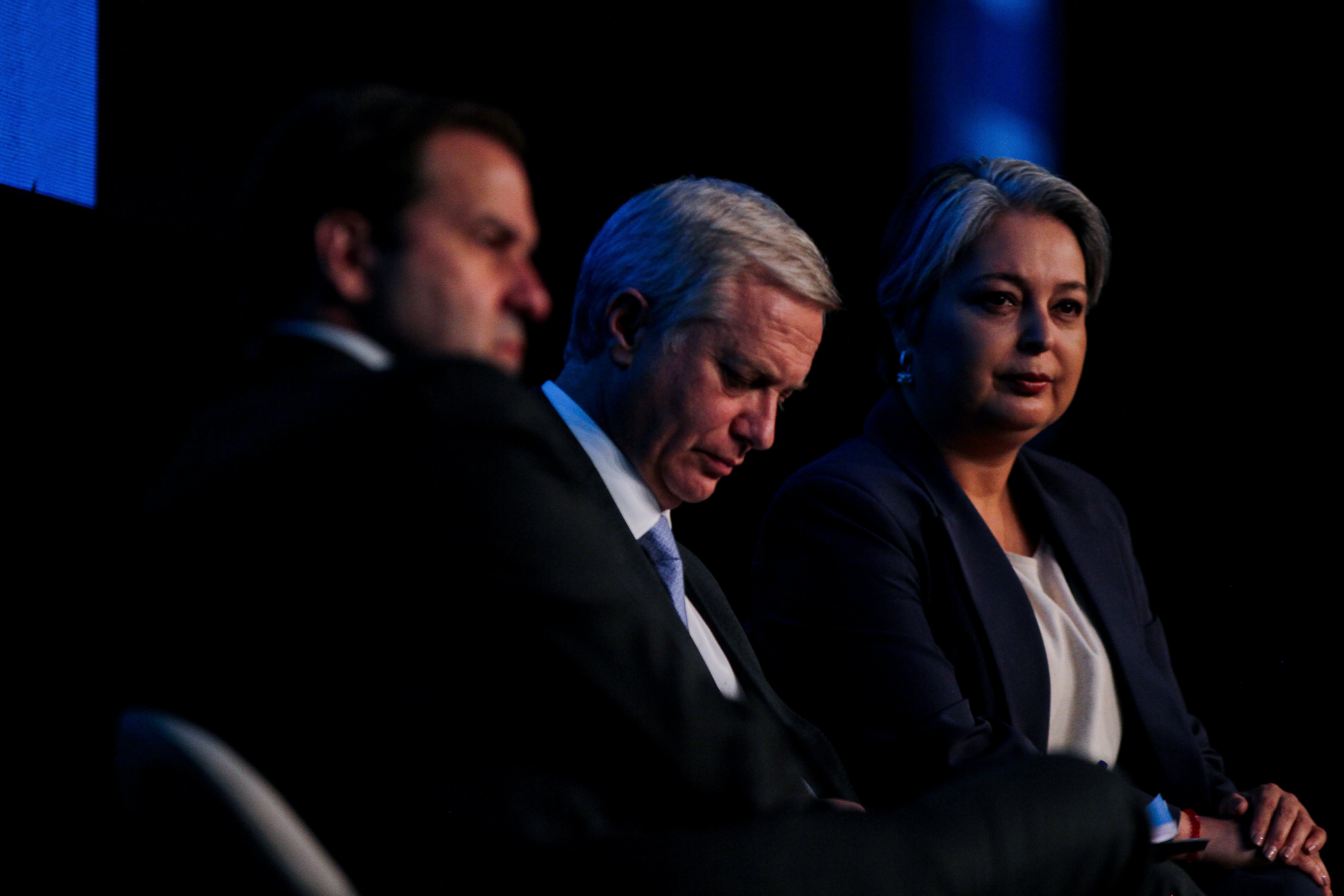 Con Jara y Kast como favoritos: En pocas horas comienza a regir la prohibición de publicar encuestas electorales Con Jara y Kast como favoritos: En pocas horas comienza a regir la prohibición de publicar encuestas electorales