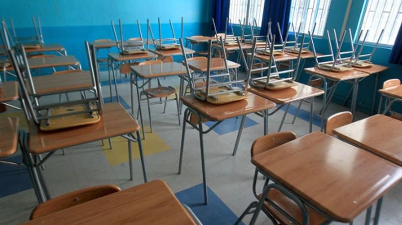 Por incendio en sector de  Zona  Franca suspendieron clases físicas en colegios en el norte de Iquique y Alto Hospicio