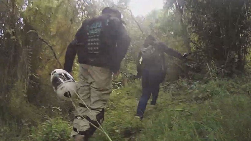 [VIDEO] Rescatan a joven de 19 años que se extravió en cerro de Limache: “Está en buenas condiciones”