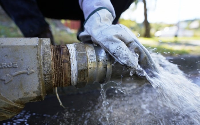 Aguas Décima entra en recta final de renovación de la red de agua potable en El Laurel