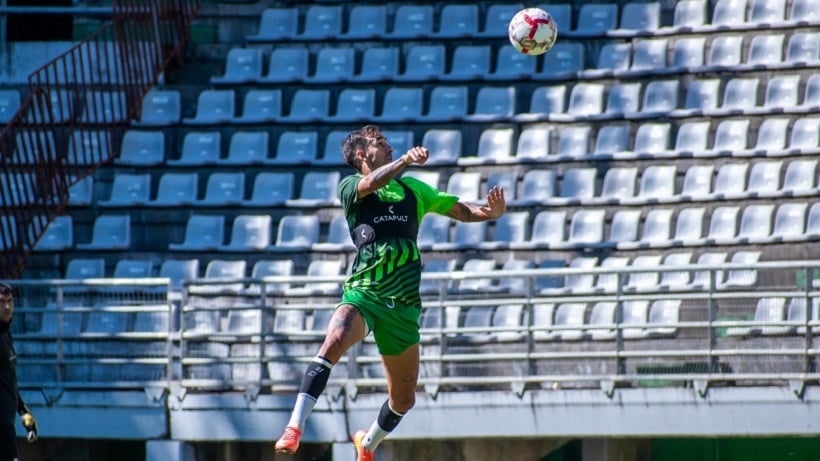 Futbolistas de Deportes Temuco firman sus finiquitos