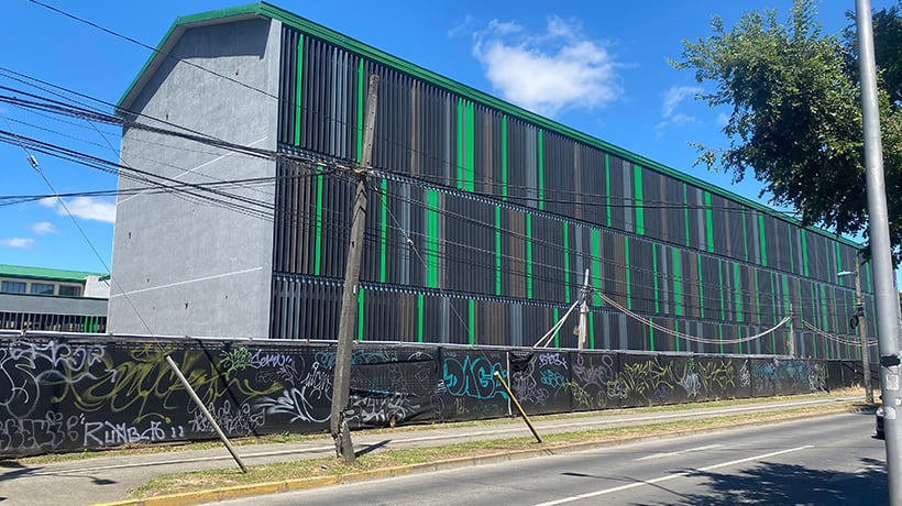 Tensión política por asignación de fondos para retomar obras del Liceo Carmela Carvajal de Osorno