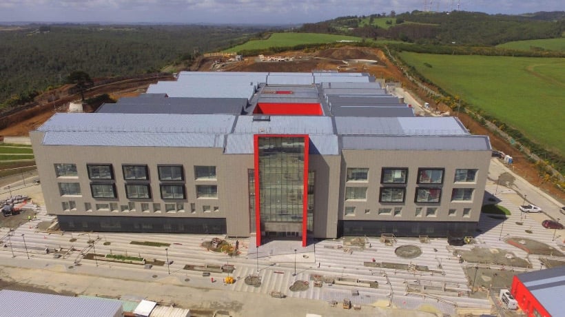 Ancud realiza reunión clave para avanzar en la apertura del nuevo Hospital