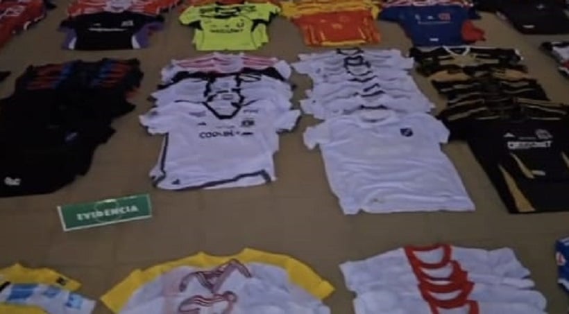 Nueve detenidos por venta de productos falsificados en Arica: incautan más de $68 millones en productos