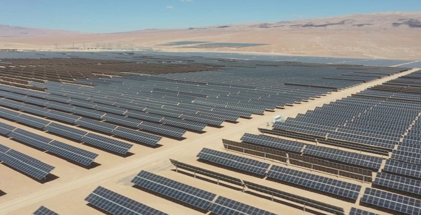 AES levanta US$ 550 millones para financiar  para parque híbrido Pampas en Taltal