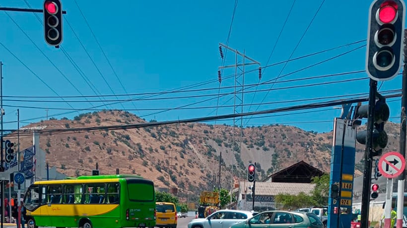 Modernizaron semáforos en sectores de La Calera