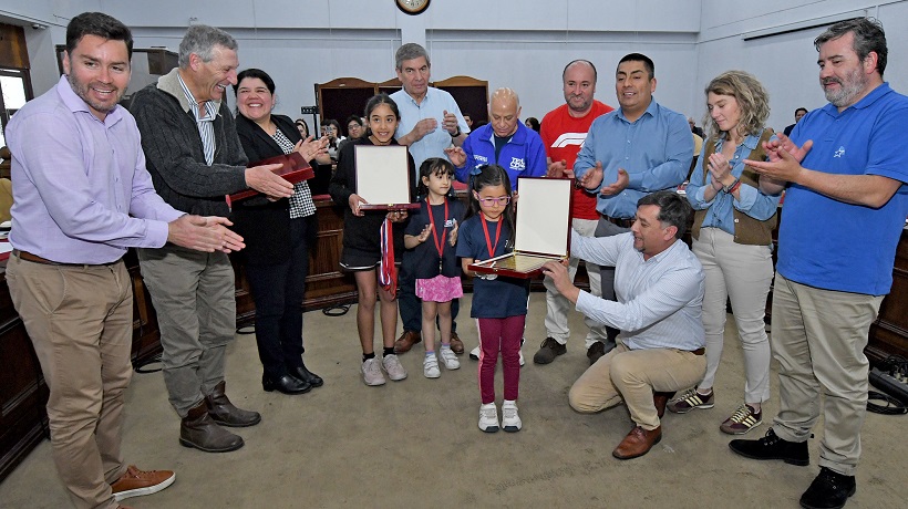 Temuco rinde homenaje a sus promesas del Tenis y celebra el salto de sus atletas al Circuito ATP Challenger