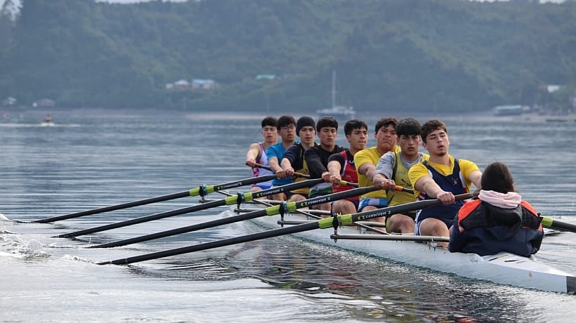 Remeros de Los Lagos compiten en el nacional de series altas en Valparaíso
