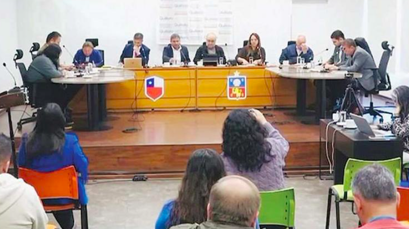 Quillota: exigen plan de pago para enfrentar déficit en Salud