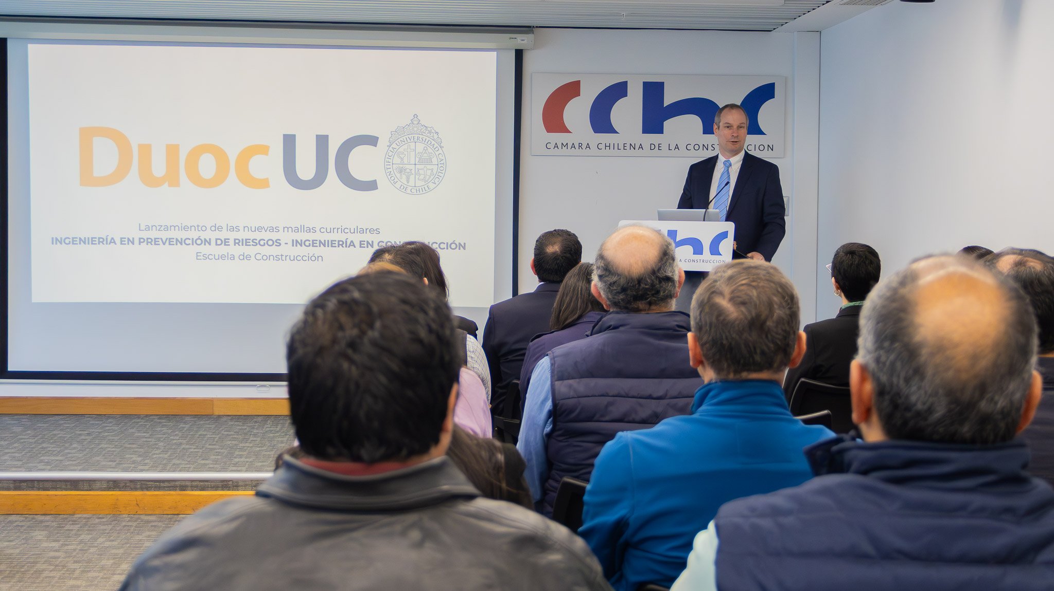 Duoc UC presenta actualización de mallas curriculares en carreras de la Escuela de Construcción