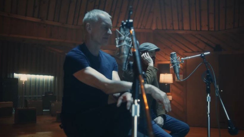 [VIDEO] Juan Luis Guerra y Sting unen sus voces para revivir el clásico “Estrellitas y duendes”