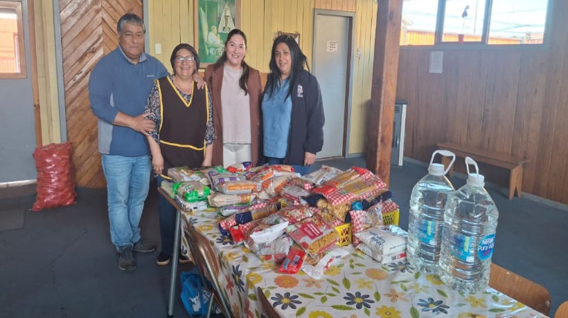 Municipio de Llanquihue realiza donación solidaria al Comedor Solidario de la iglesia católica