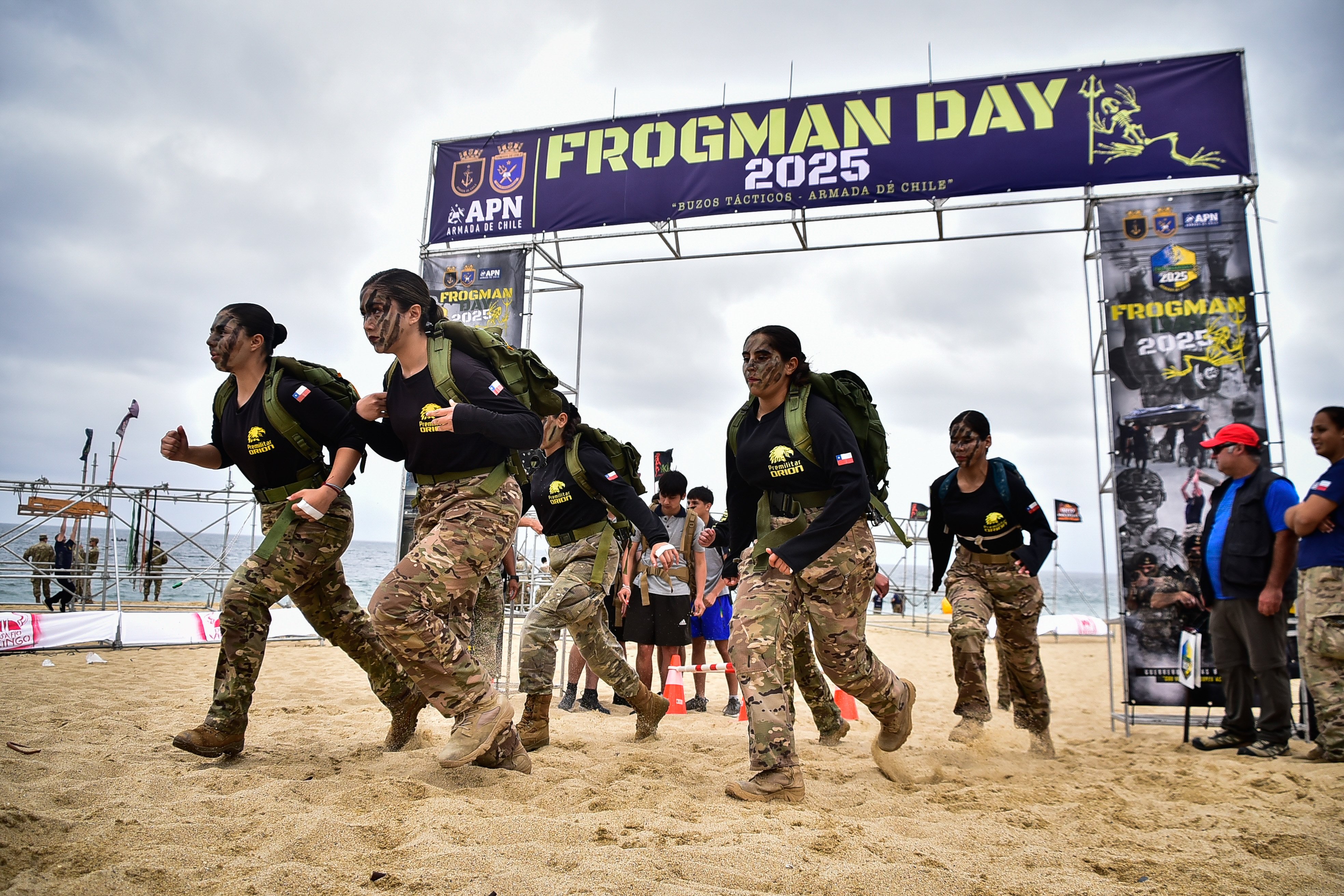 [GALERÍA] Luego de siete años Frogman Day 2025 reunió a más de 300 competidores en Viña del Mar