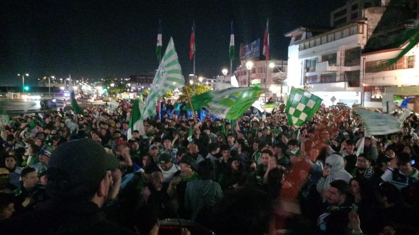 [FOTOS] Plantel de Puerto Montt celebró en plaza de Armas el título de la Segunda División