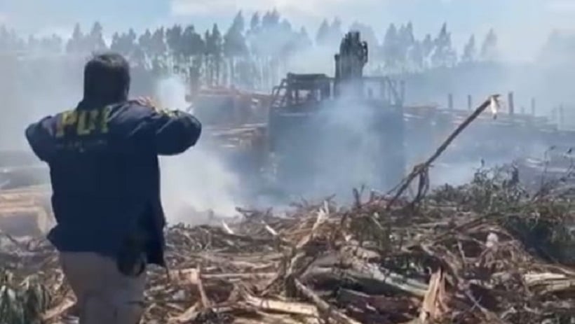 Nuevo atentado incendiario en La Araucanía: queman siete máquinas en predio particular en Cunco