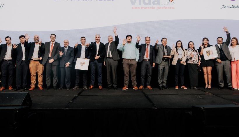 Ultraport es reconocida por su liderazgo en seguridad y salud laboral en Chile