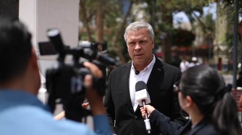 CMDS inicia sumarios e investigaciones por viajes al extranjero de 300 funcionarios con licencia médica