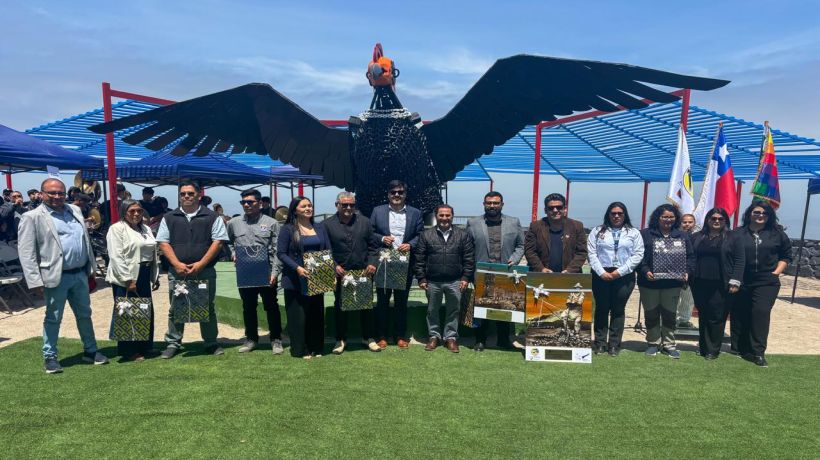 Inauguran esculturas patrimoniales en el Parque Los Cóndores de Alto Hospicio