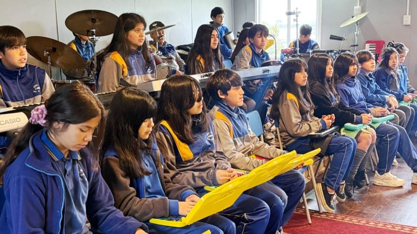 Niños de Calbuco representarán a la Región de Los Lagos en Filsa 2025