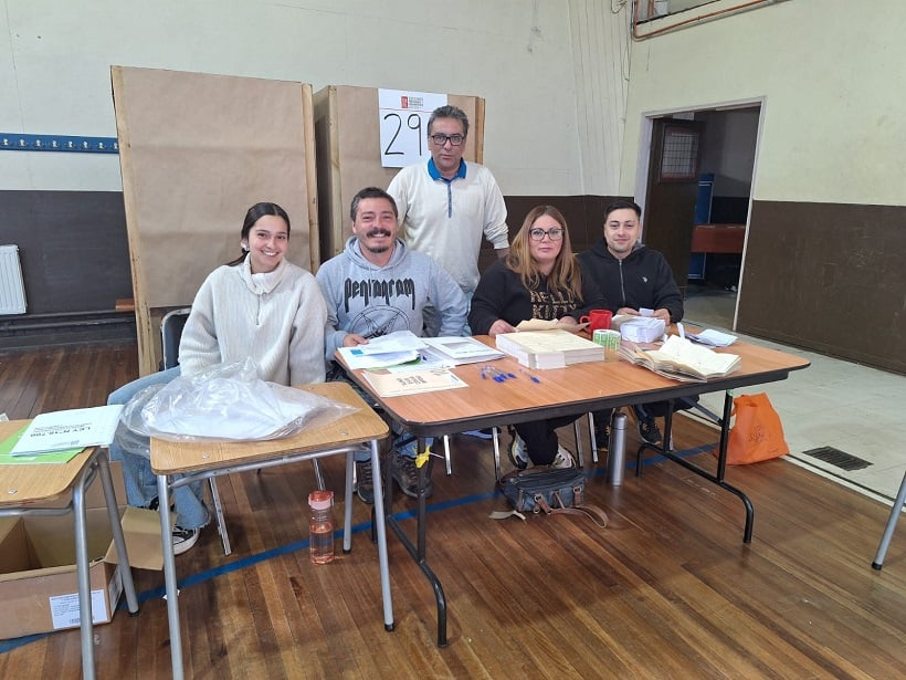 En el colegio Windsor School se inicia proceso electoral con todas sus mesas constituidas