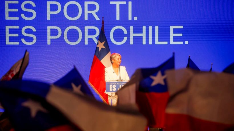 Jara hizo guiño a otras candidaturas y dijo que “se inicia una nueva elección” tras imponerse en primera vuelta