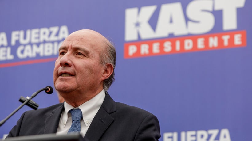 Economista de Kast respondió a acusaciones de Jara: “Reacción de una persona un poquito desesperada”