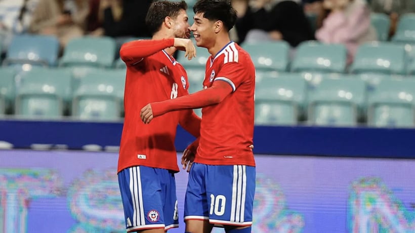 Chile cerró el año venciendo por 2-1 a Perú en Rusia