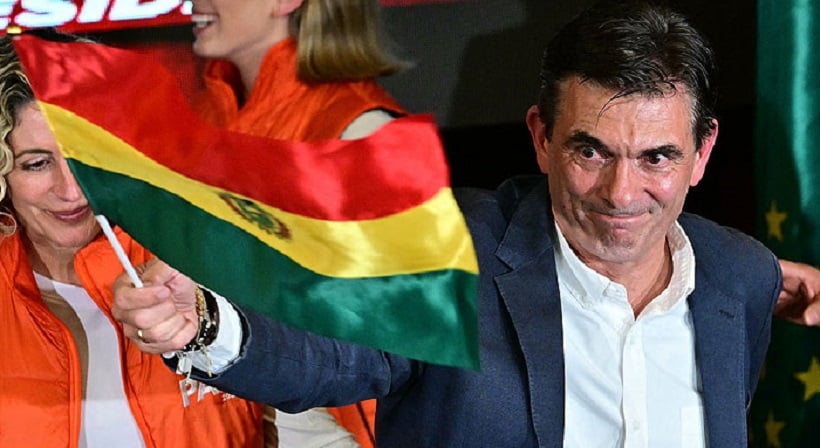 Presidente de Bolivia dice que debe &quot;cambiar la relación&quot; con Chile, pero sin dejar de lado la &quot;lucha por nuestro mar&quot;