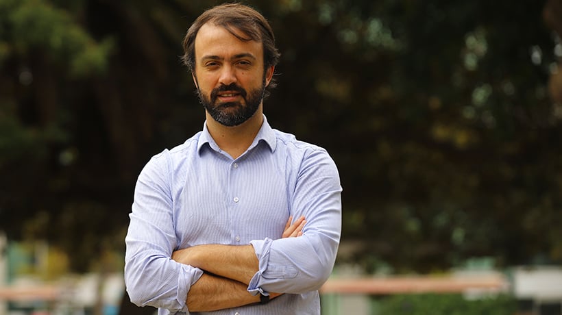 Tras no ser electo diputado: Sharp agradeció el apoyo de sus votantes y aprovechó de respaldar a Jeannette Jara