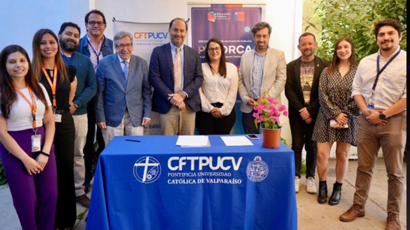 SLEP Petorca y CFT PUCV firman alianza estratégica que permitirá fortalecer el desarrollo de estudiantes