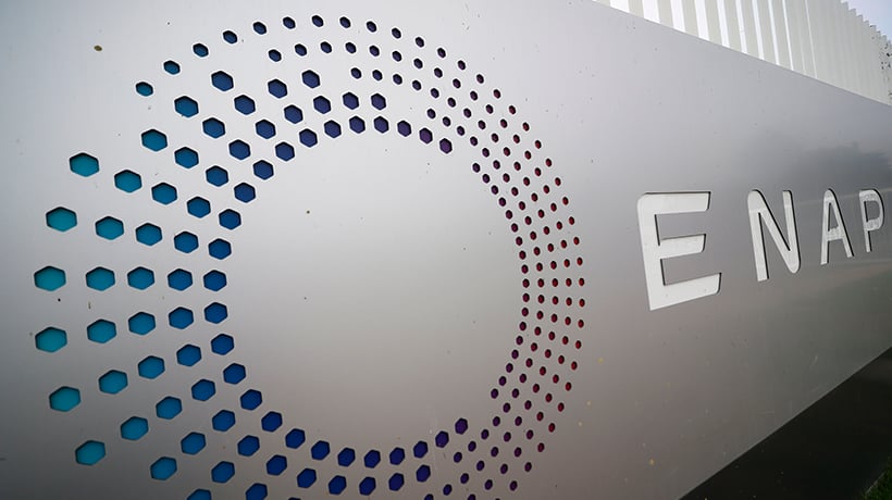 Despiden a gerente general de ENAP por &quot;apitutar a su novia&quot;