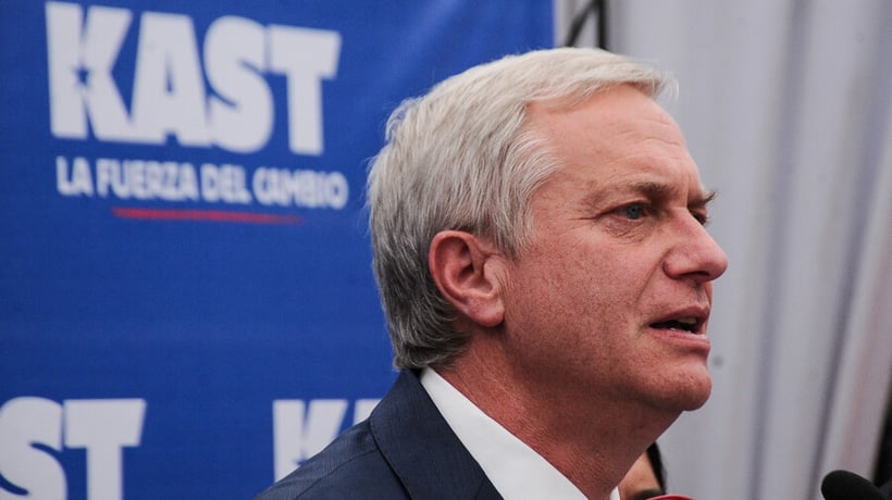 Kast dijo estar cumpliendo petición de Parisi de salir a terreno en lugar de aparecer en matinales