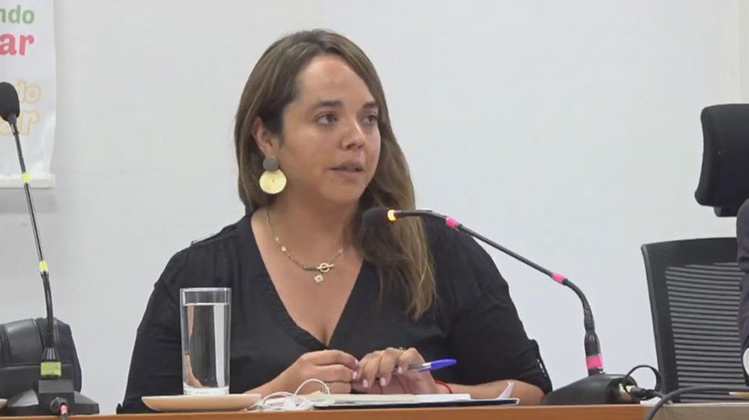 Brito se defiende por compra de iPhone y apunta contra sus pares: “Quedamos como una manga de sinvergüenzas&quot;