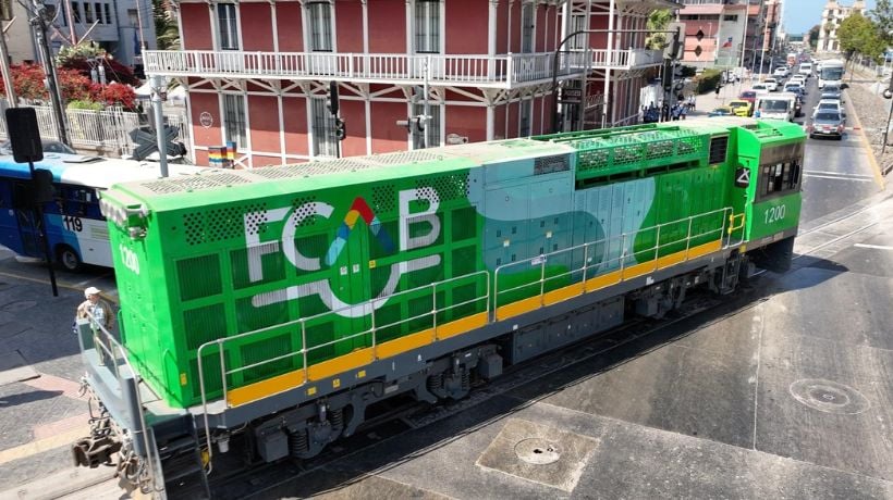 Primera locomotora del FCAB a hidrógeno verde realizó viaje inaugural en Antofagasta