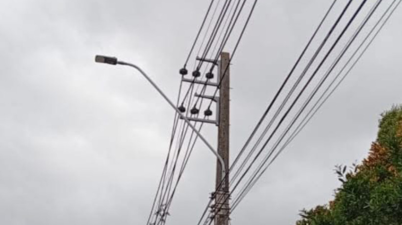 Esta semana inició el recambio de luminarias en el acceso a Puerto Montt