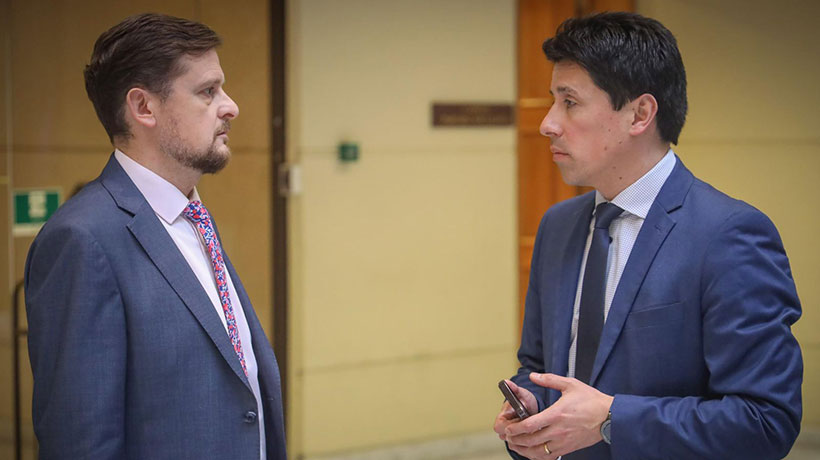 Diputados González y Schubert envían carta a Boric para solicitar urgencia a proyecto que busca combatir el robo de salmón