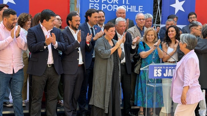 Senador Araya se suma a comando nacional de Jeannette Jara para el balotaje
