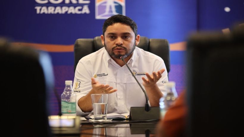 Jeannette Jara suma al gobernador Carvajal como encargado de su comando en Tarapacá