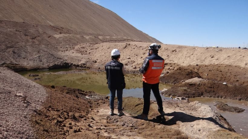 1TA deja en estudio la reclamación de Mantos Copper contra SMA por rechazo a programa de cumplimiento