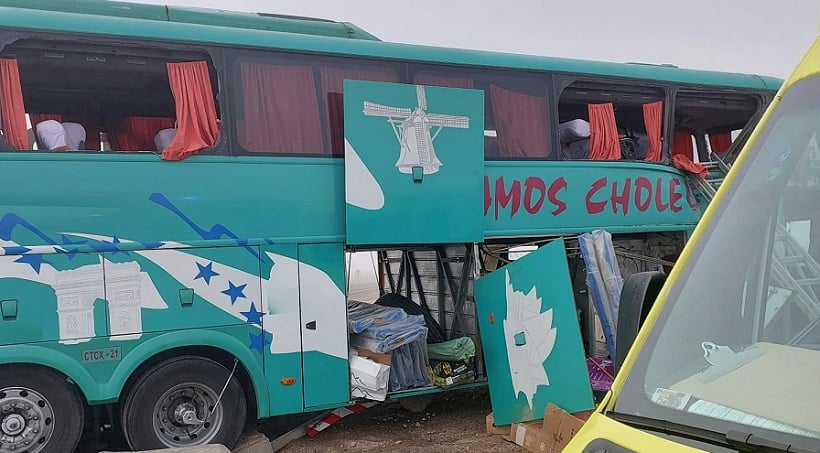 A 50 suben los heridos en choque de buses en Ruta 5 Norte de Antofagasta: 'Densa neblina' es la probable causa del accidente